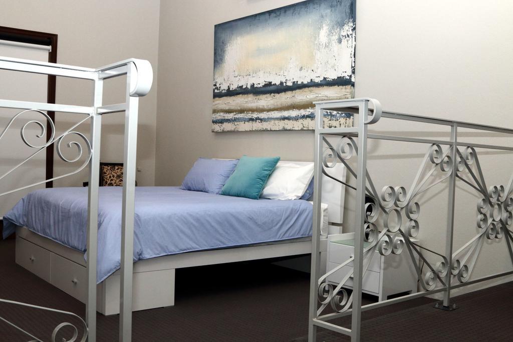 Fairway Manor Accommodation 노샘 객실 사진