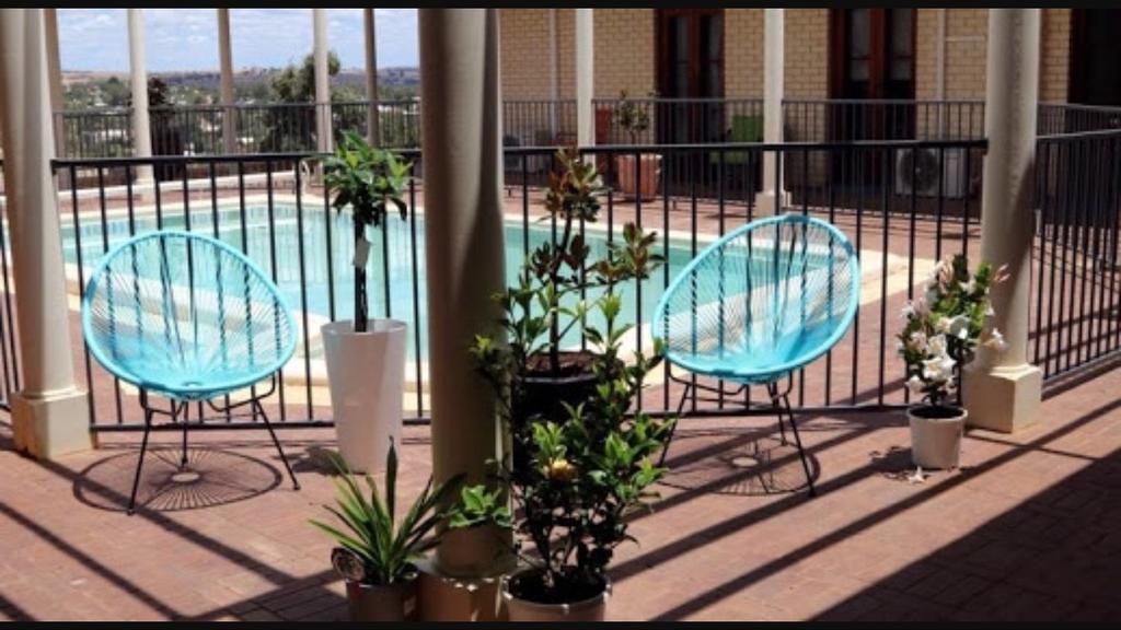 Fairway Manor Accommodation 노샘 외부 사진